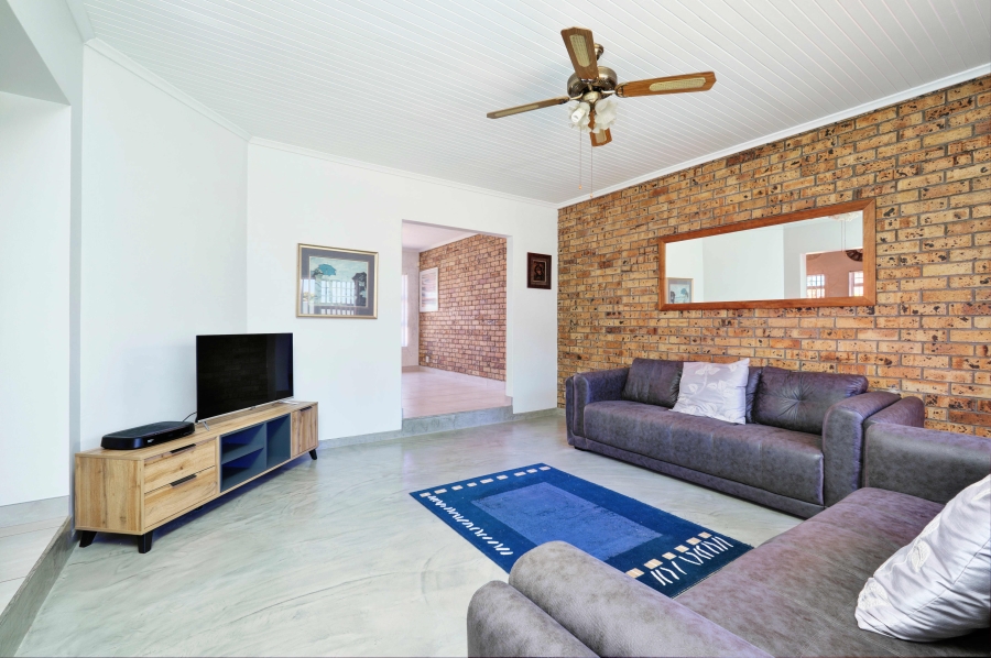 3 Bedroom Property for Sale in Sherwood Eastern Cape